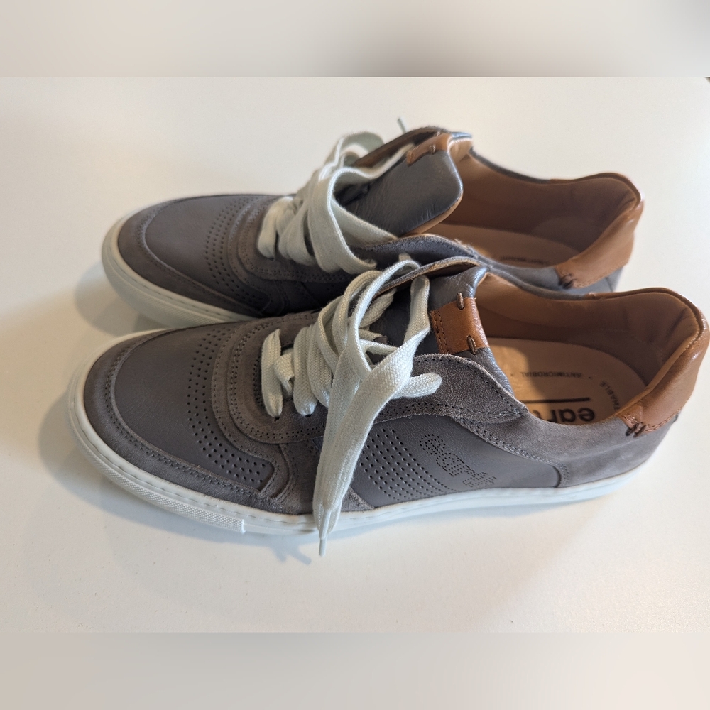 Earth Fayette Breathable Lightweight Grey Leather 43D mens 11.5 sneakers shoes